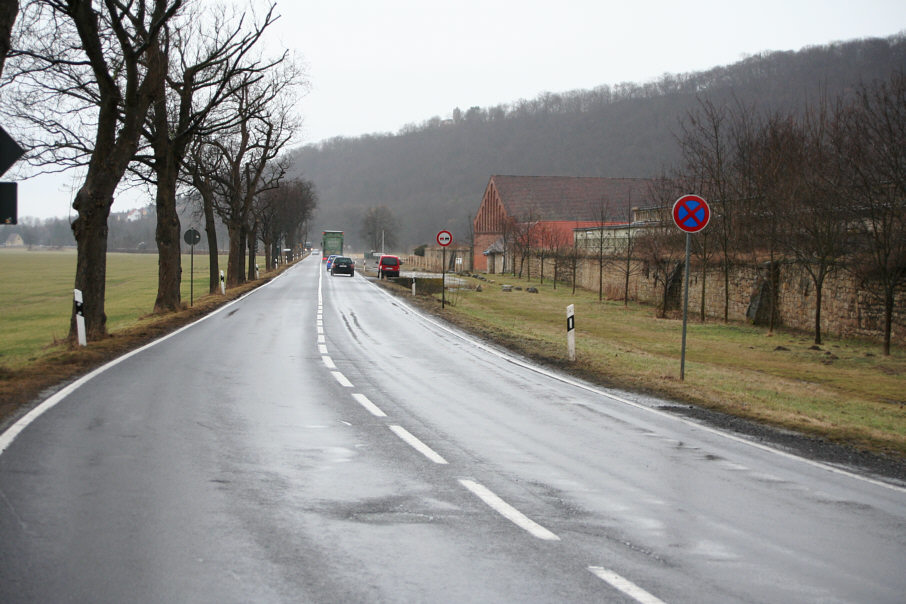 Geschwindigkeitskontrolle Naumburg Ortsteil Schulpforte Schulstraße (B 87)