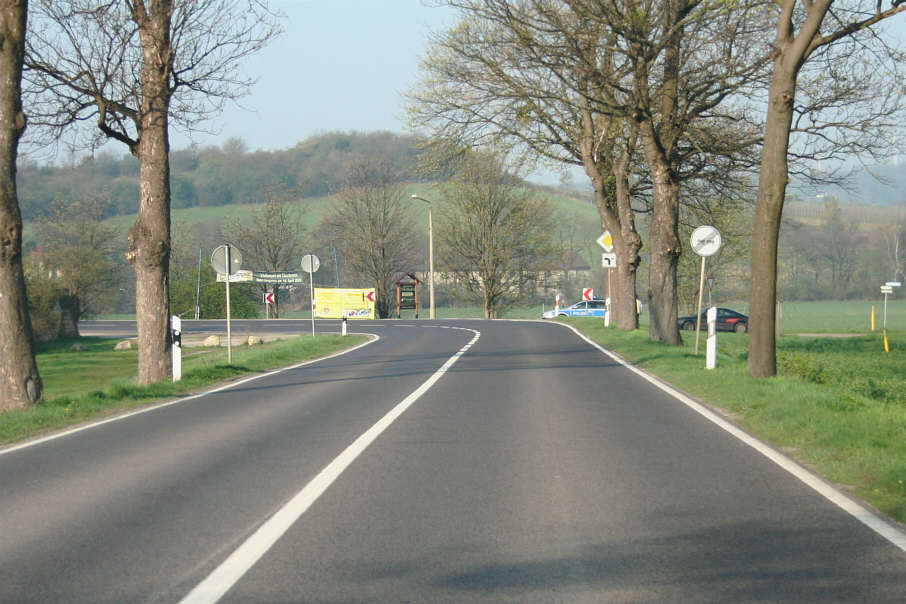 Flitzerblitzer Naumburg Ortsteil Schulpforte Schulstraße (B 87)