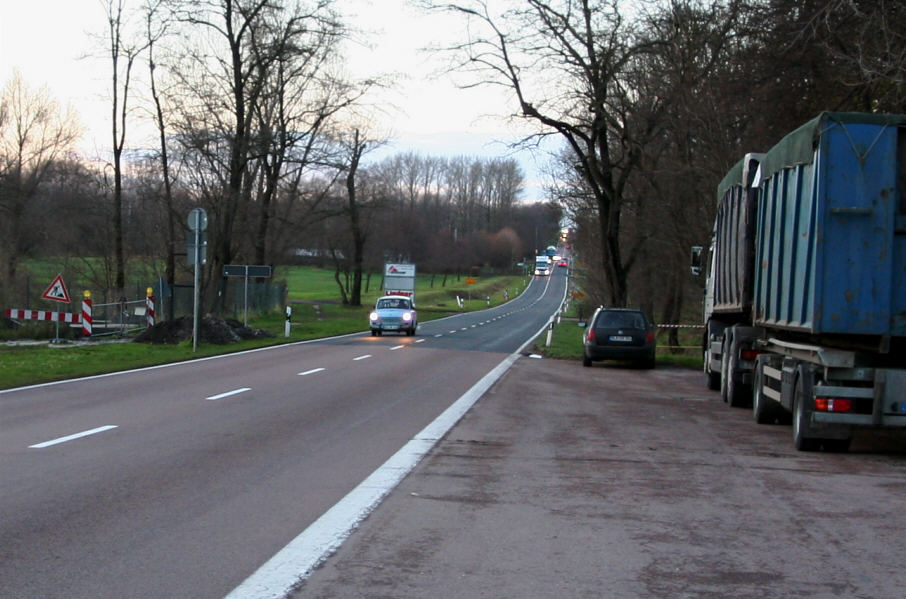 Geschwindigkeitskontrolle Teuchern Ortsteil Deuben Zeitzer Straße (Bundesstraße 91, B 91) in Fahrtrichtung Weißenfels