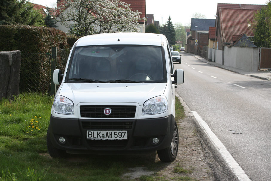 Flitzerblitzer, Burgenlandkreis, weiß, Fiat Doblo, Kennzeichen, BLK-AH 597