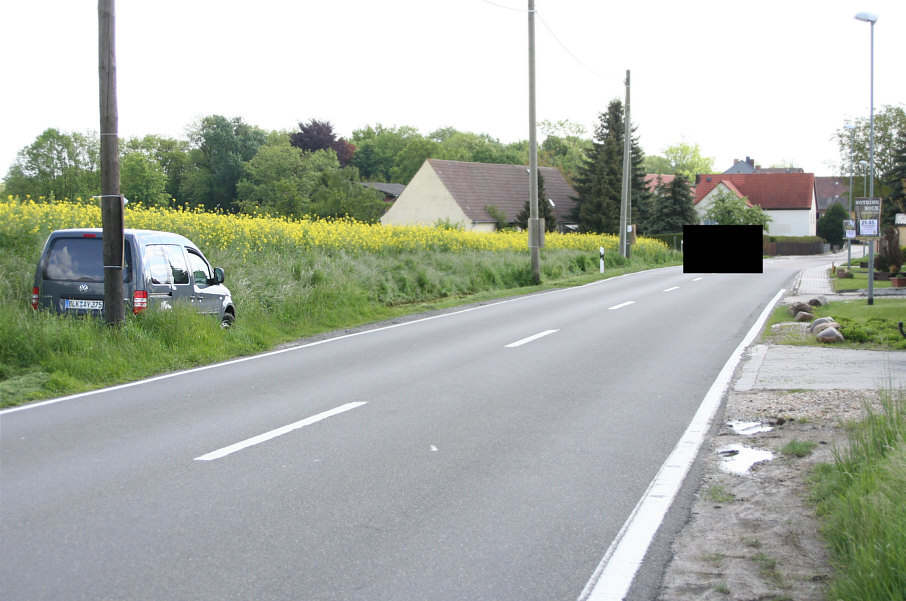 Geschwindigkeitsmessung Teuchern - Ortsteil Plotha Naumburger Straße (B 87) in Fahrtrichtung Naumburg