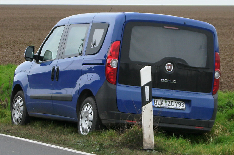 Flitzerblitzer, Burgenlandkreis, blau, Fiat Doblo, Kennzeichen, BLK-ZC 793