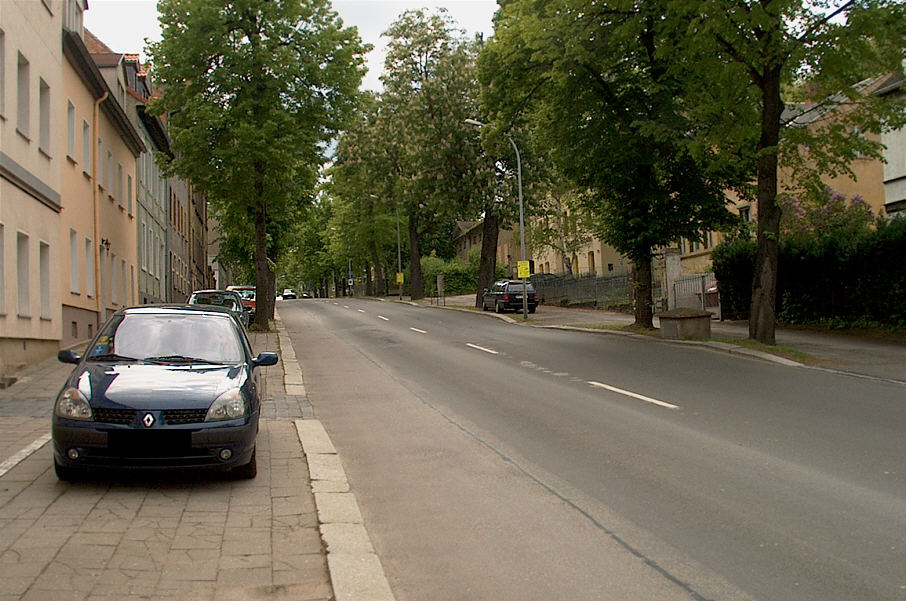 Geschwindigkeitskontrolle Weißenfels Naumburger Straße in Fahrtrichtung Asklepios Klinik, Leißling