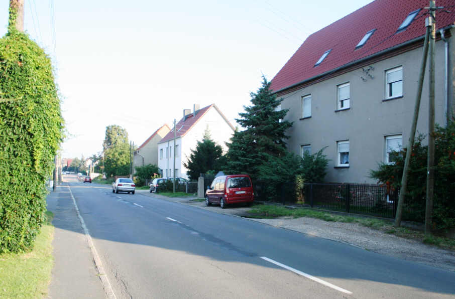 Geschwindigkeitskontrolle Weißenfels Ortsteil Borau Selauer Straße in Fahrtrichtung Weißenfels Innenstadt