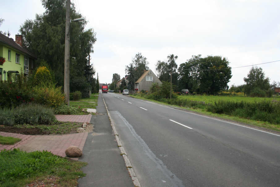 Geschwindigkeitskontrolle Weißenfels Ortsteil Borau Selauer Straße in Fahrtrichtung Weißenfels Innenstadt