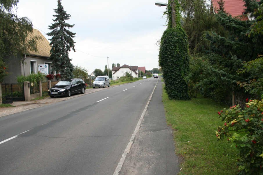 Geschwindigkeitsmessung Weißenfels Ortsteil Borau Selauer Straße in Fahrtrichtung Weißenfels Innenstadt