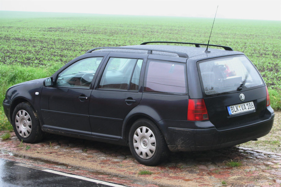 Flitzerblitzer, Polizei, VW Golf Variant, Kennzeichen BLK-VA 186