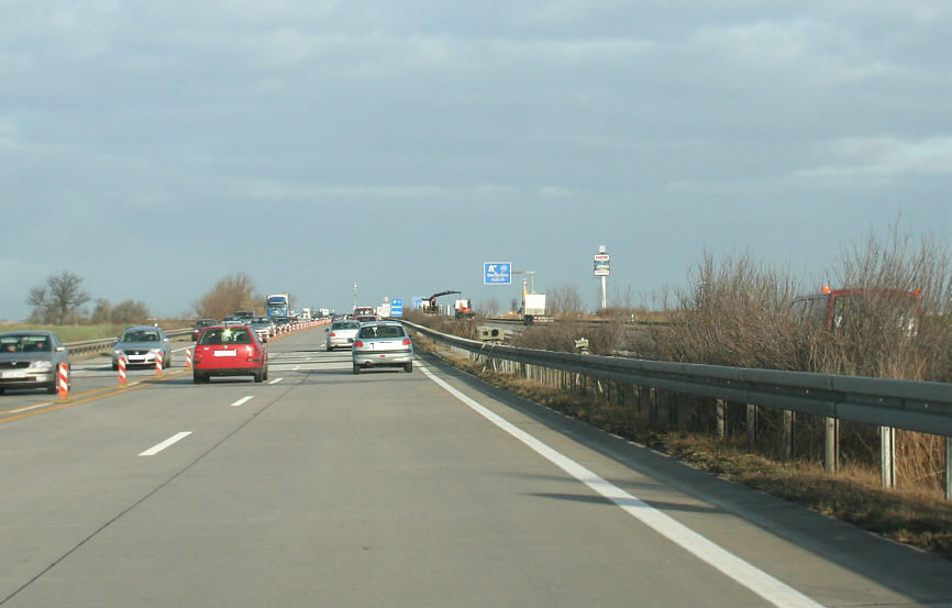 Flitzerblitzer an der Abfahrt Weißenfels in Fahrtrichtung Berlin