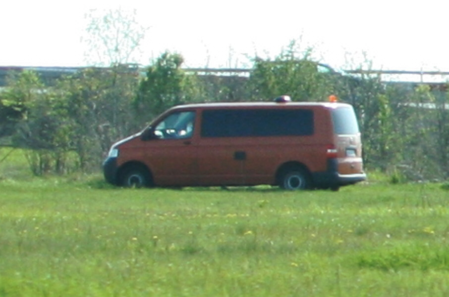 Blitzer Polizei VW Transporter Kennzeichen HAL-L 732