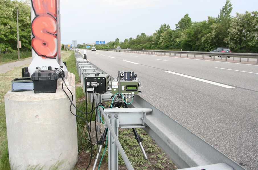 Lidar PoliScanSpeed PSS vitronic Stativaufbau Blick von Hinten