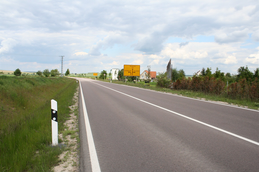 Geschwindigkeitskontrolle B 176 zwischen Freyburg und Leiha an der Abfahrt nach Zeuchfeld