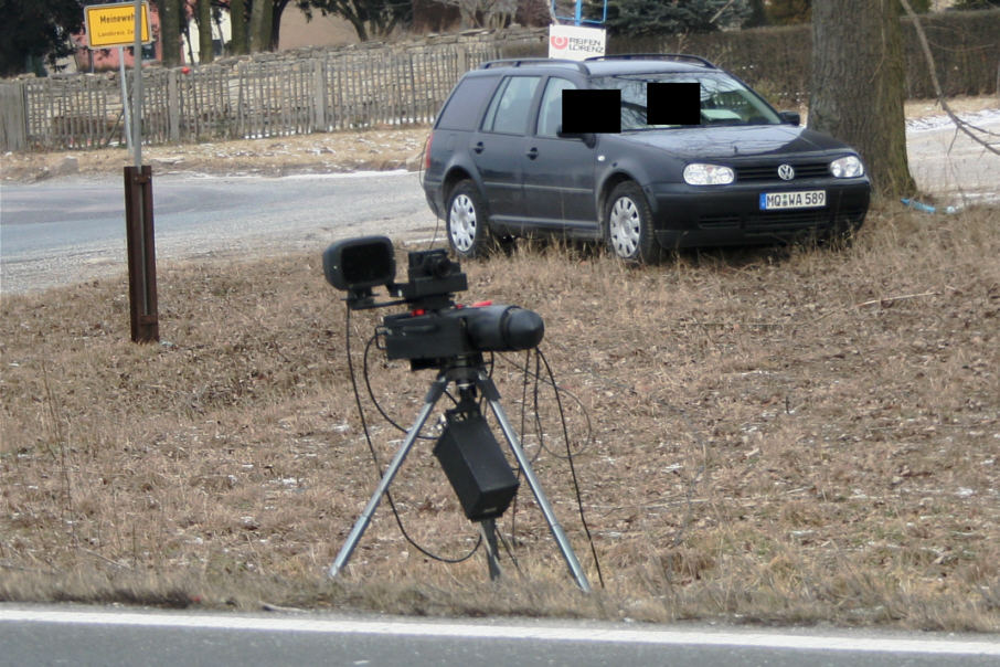 Radar Multanova VR 6F Stativaufbau, Nassfilm