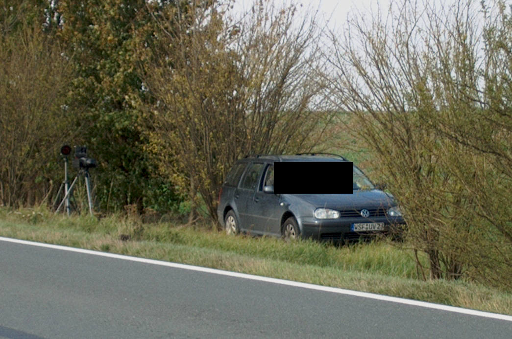 Blitzer Polizei VW Golf, Kennzeichen WSF-UV 23