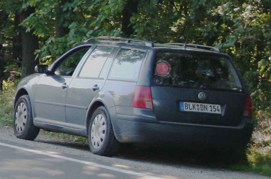 Blitzer Polizei VW Golf, Kennzeichen BLK-DN 154