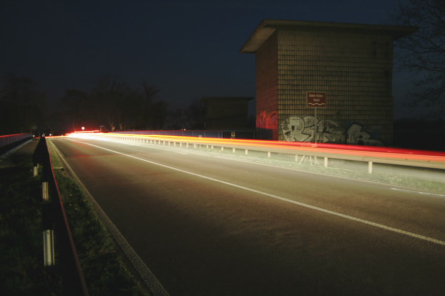 Geschwindigkeitskontrolle B 181 zwischen Zöschen und Günthersdorf an der Abfahrt nach Kötschlitz