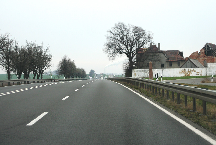 Blitzer B 91 zwischen Weißenfels und Deuben kurz nach dem Abzweig Nessa