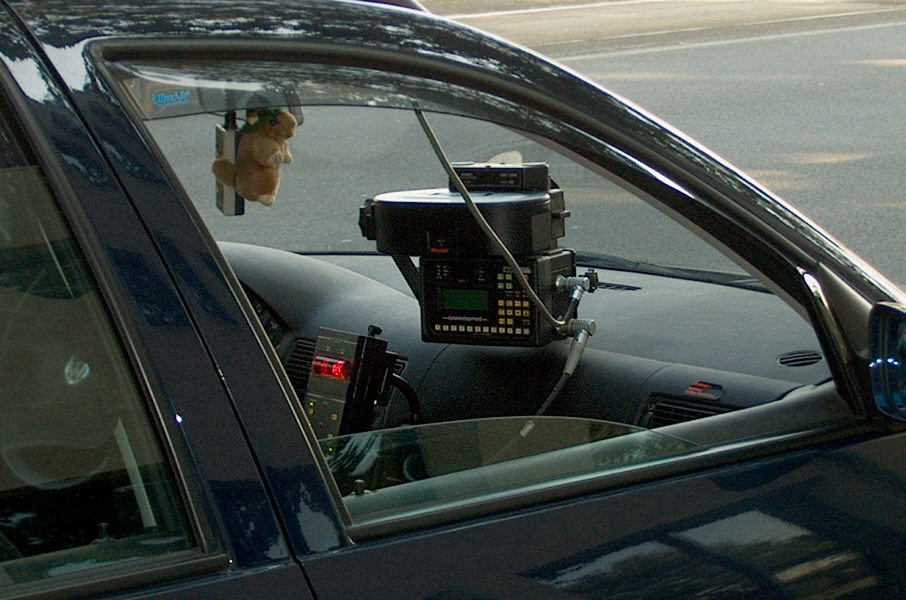 Traffipax Speedophot Rechnereinheit mit Fotomagazin groß; Handbediengerät