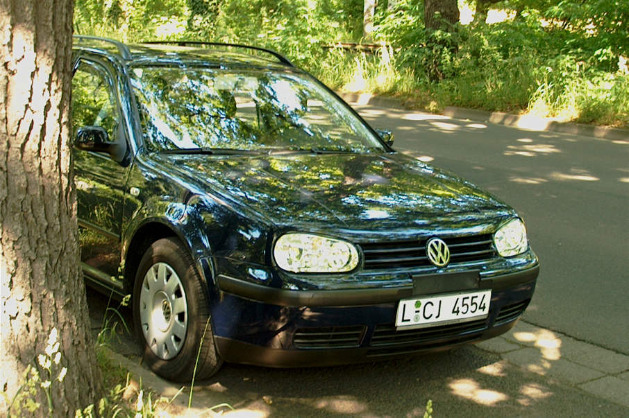 Radar Blitzer Traffipax Speedophot als Fronteinbau in VW Golf