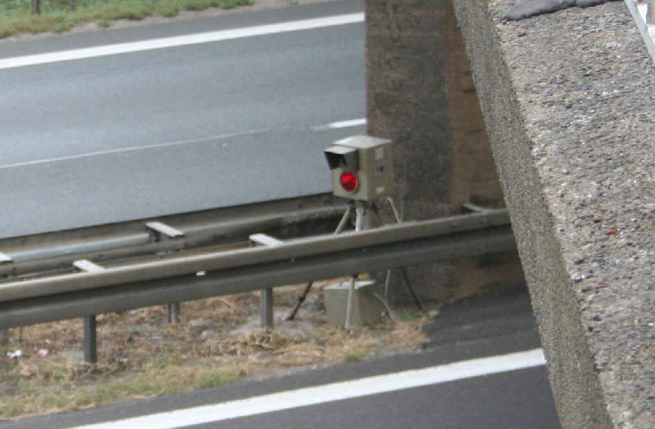 Foto- und Blitzeinheit der Lichtschranke