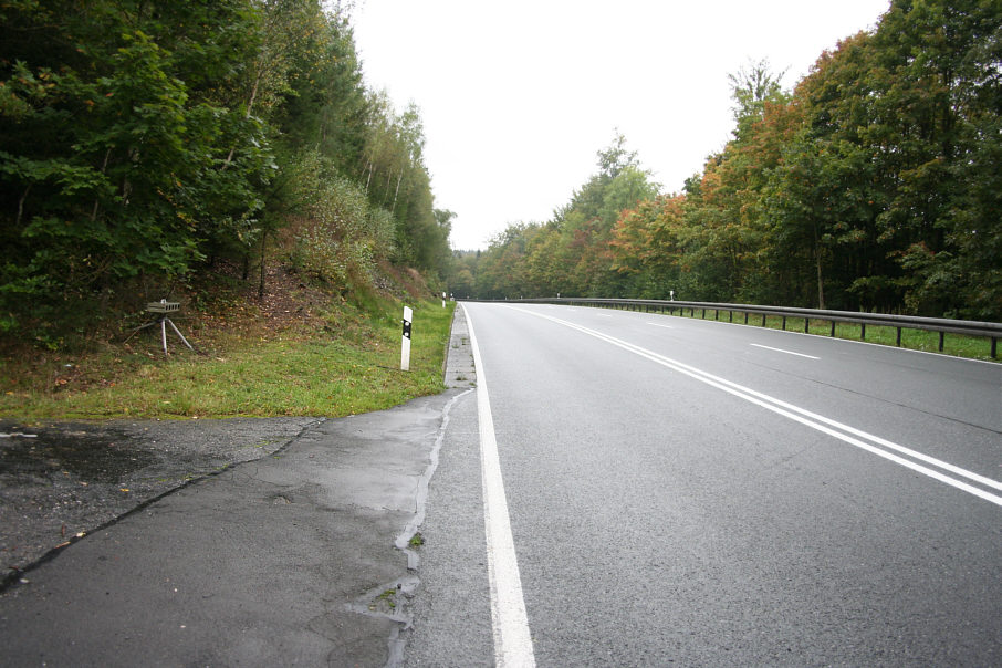 Geschwindigkeitsmessung B 174 zwischen den Abfahrten Hohndorf und Zschopau in Fahrtrichtung Zschopau