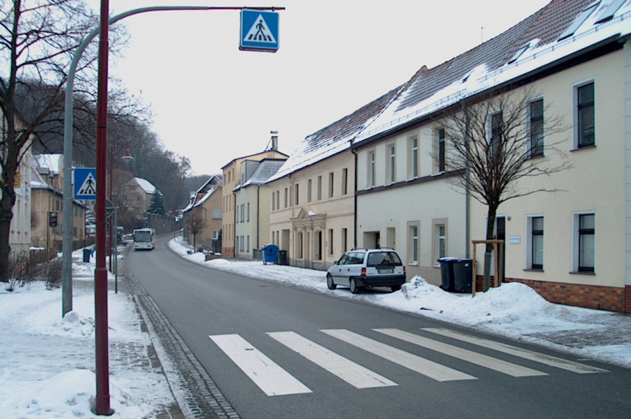 Geschwindigkeitskontrolle Gera - Ortsteil Langenberg Zeitzer Straße, Eichberg in Fahrtrichtung Zeitz, Weißenfels in Höhe Fußgängerüberweg