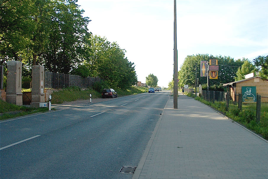 Geschwindigkeitskontrolle Gera Ortsteil Langenberg Langenberger Straße in Höhe Friedhof (Bundesstraße 7, B 7)