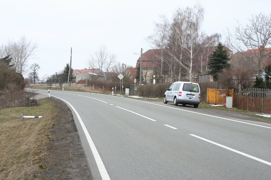 Geschwindigkeitsmessung, Weißig, Gera, Ortsteil, Starenkasten, Ortsdurchfahrt, B 2, Bundesstraße 2, PoliScanSpeed