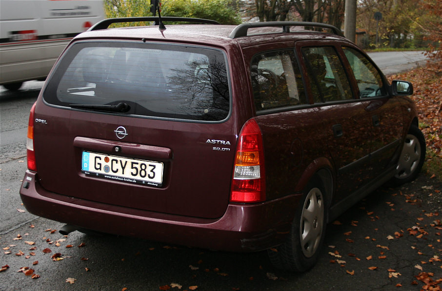 Flitzerblitzer, Polizei, weinroter Opel Astra, Kennzeichen, G-CY 583