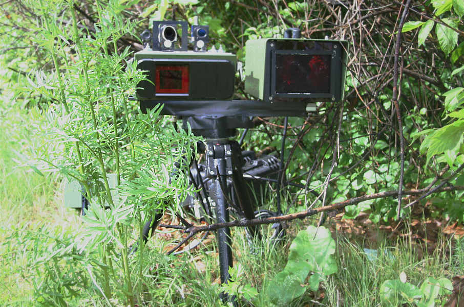 PoliScanspeed PSS vitronic Wiesbaden Stativaufbau grünes Gehäuse Jena