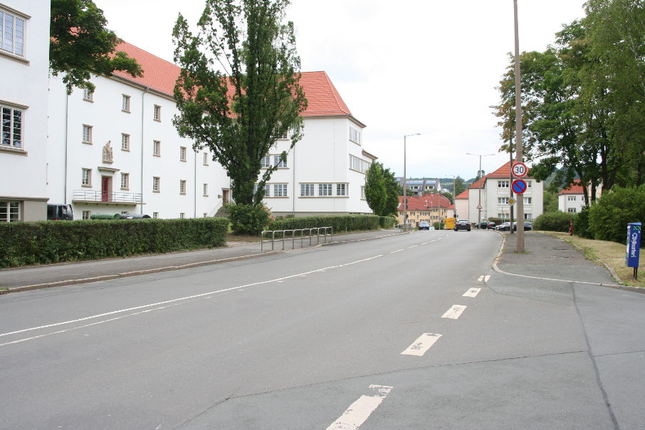 Geschwindigkeitskontrolle Jena Tatzendpromenade am Berthold-Koch-Platz in Höhe Jenaplan-Schule in Fahrtrichtung stadtauswärts