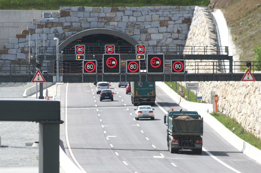 Abstandskontrolle, Polizei, A 4, Jena, Schorba, Jagdbergtunnel, Lobdeburgtunnel, Geschwindigkeitskontrolle, 173,0 km