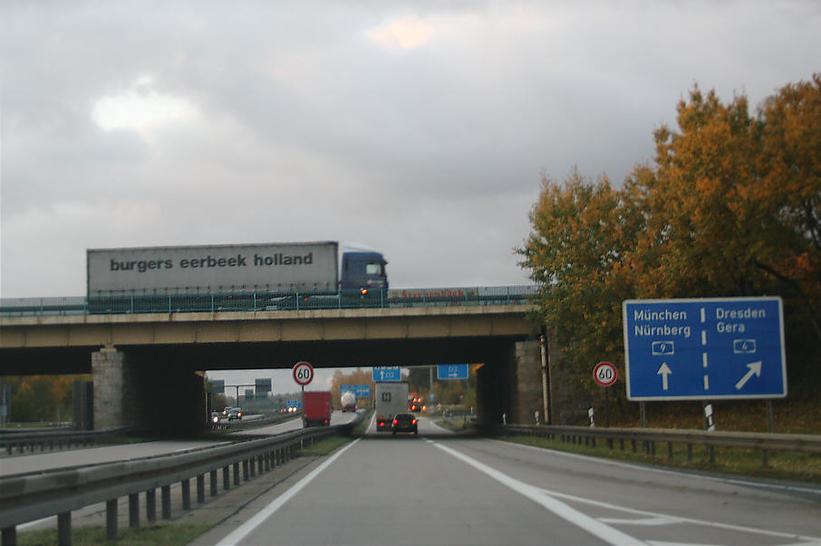 Geschwindigkeitsmessung BAB 9 Hermsdorfer Kreuz in der Überfahrt zur BAB 4 in Richtung Dresden