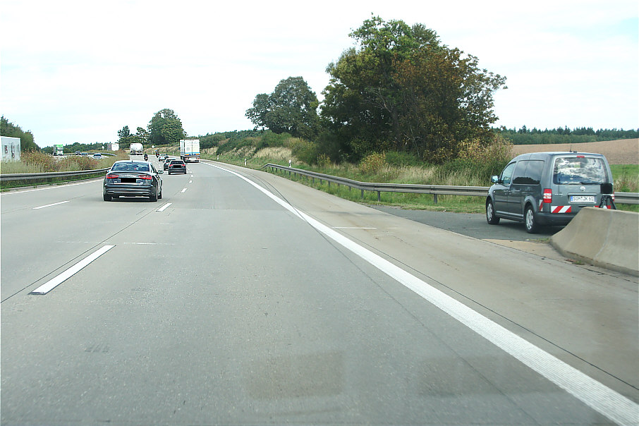Flitzerblitzer, Polizei, VW Caddy, Kennzeichen, SÖM-JK 61
