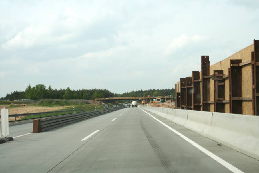 Geschwindigkeitskontrolle BAB 9 zwischen Lederhose und Hermsdorf Süd in Fahrtrichtung Hermsdorfer Kreuz, Berlin