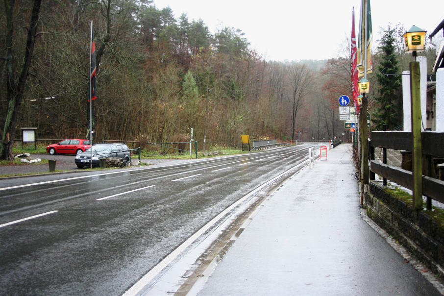 Geschwindigkeitsmessung, Jena, Bundesstraße 7, B 7, Isserstedt, Gasthof, Gaststätte, Restaurant, Carl August, Carl, August