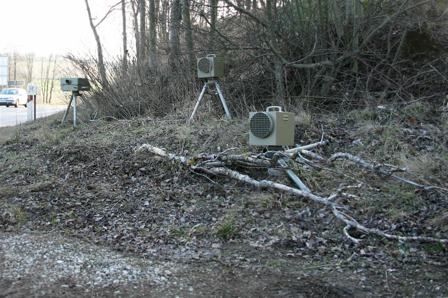 Tarnung, Blitz, Thüringen, Geschwindigkeitsmessung, Holz, Äste