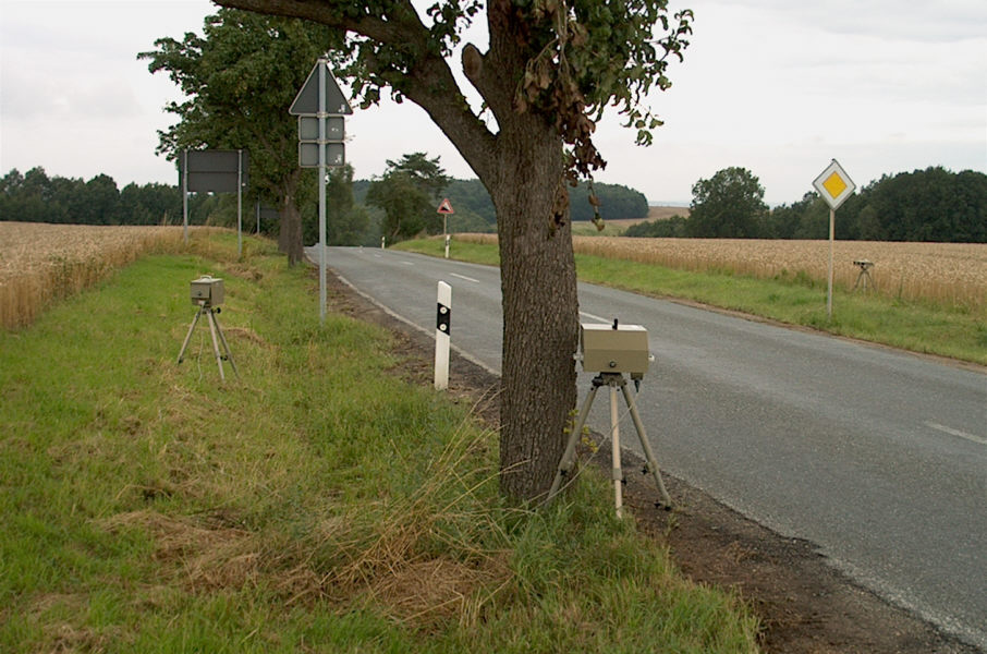 Geschwindigkeitsmessung Landesstraße 1071 zwischen Hainchen und Gösen am Abzweig nach Großhelmsdorf (K 133)