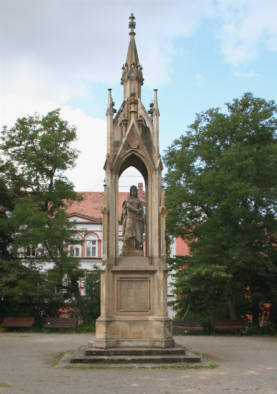 Kriegerdenkmal, Gefallenendenkmal Germania Salzberg Naumburg Salztor Kramerplatz
